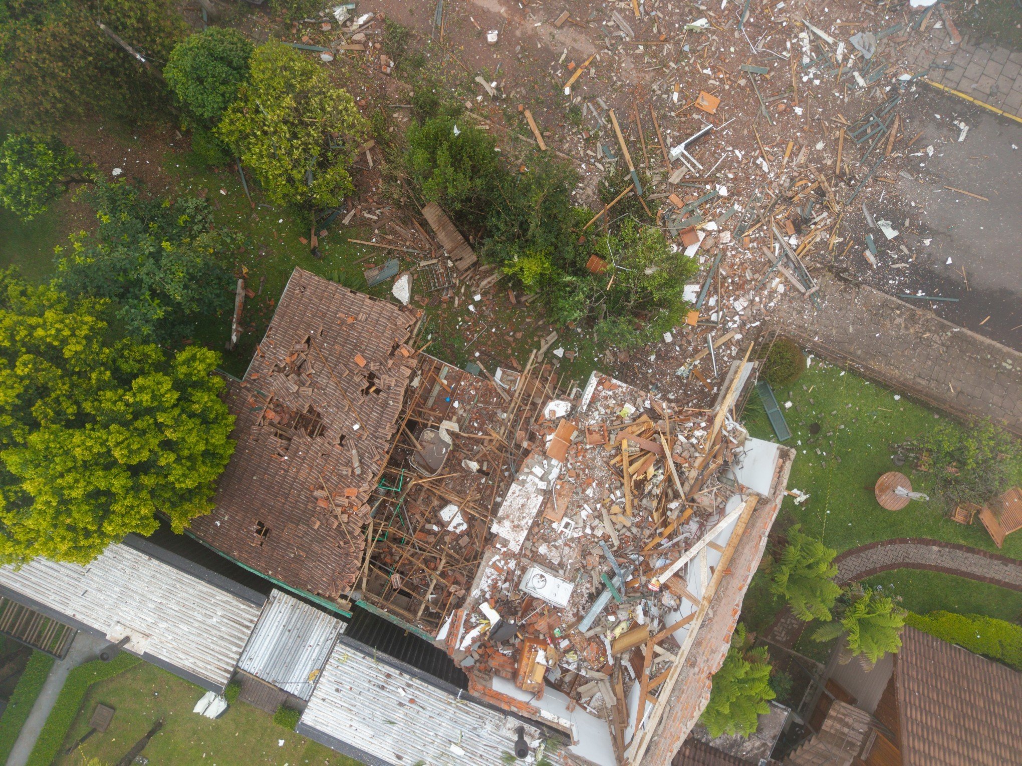 QUEDA DE AVIÃO EM GRAMADO: Aeronave estava em dia, diz comunicado da Galeazzi & Associados