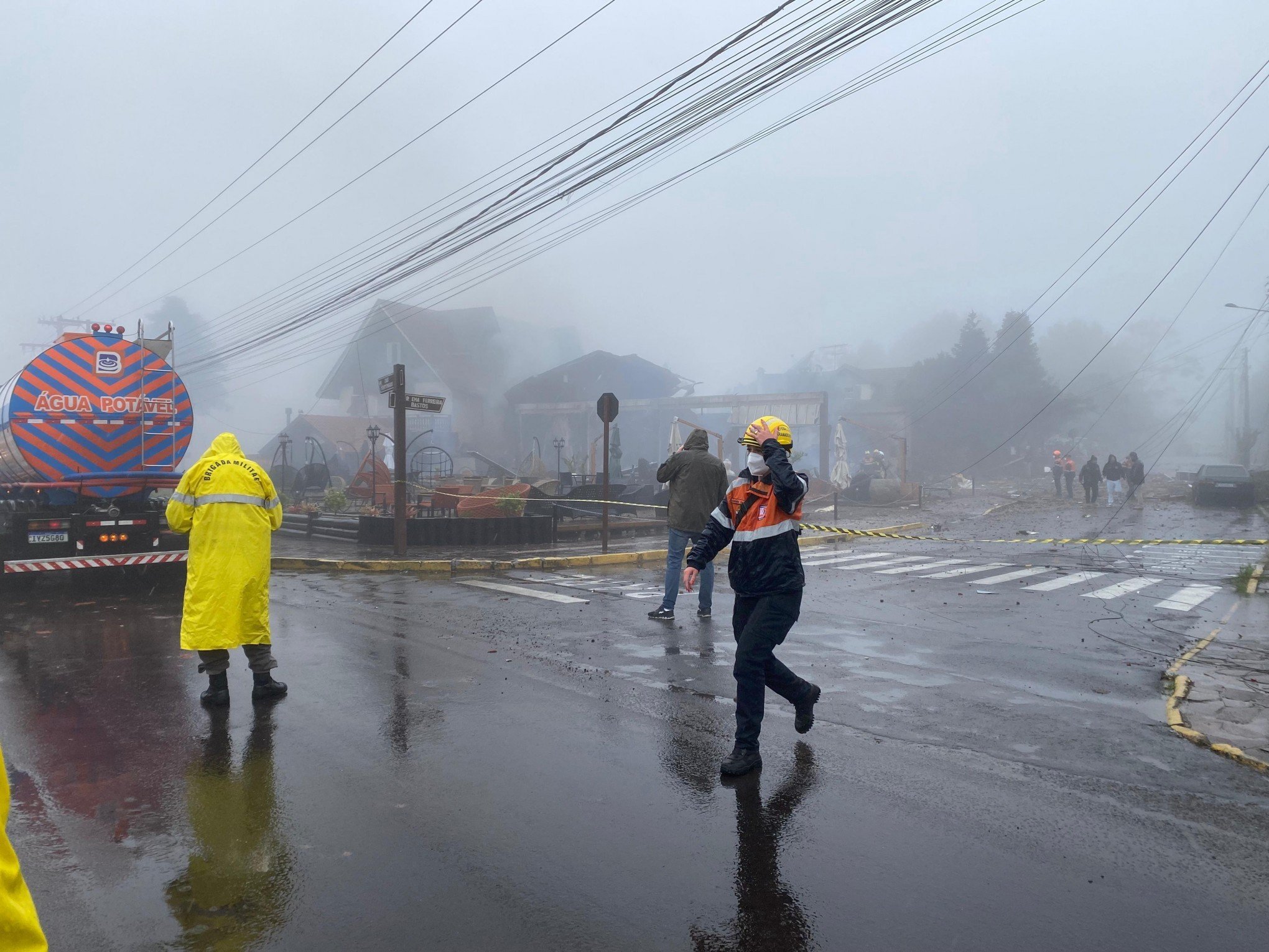 Gerente de pousada que sofreu queimaduras em 30% do corpo após queda de avião em Gramado tem mudança no quadro de saúde; saiba mais