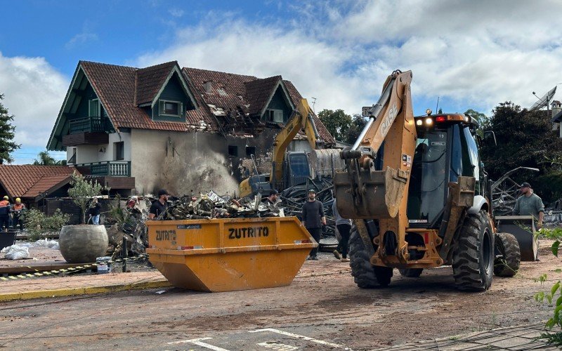 Destroços de avião que caiu em Gramado