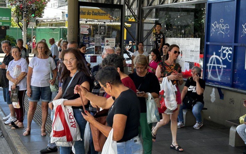 Paralisação dos motoristas da Visac-RS em Novo Hamburgo afeta o deslocamento de usuários do transporte público neste início de semana | abc+