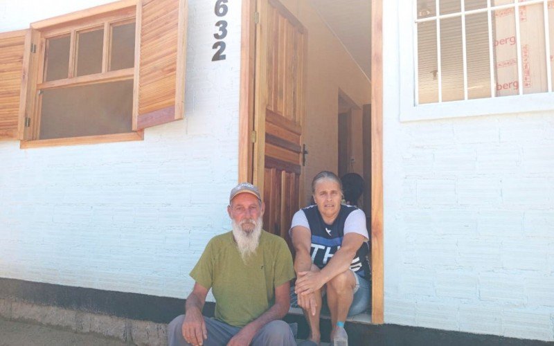 Casa construída pelo Rotary Club de Canoas beneficiou o casal Paulo Martins e Nádia após a tragédia