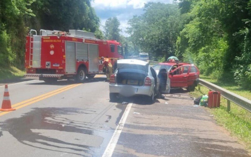 Colisão na BR-386, em Marques de Souza, matou passageira de carro nesta terça-feira (24) | abc+