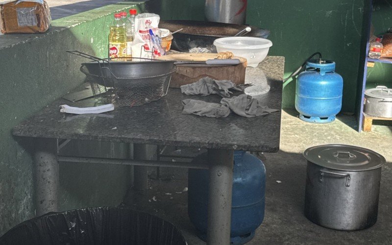 Trabalhadores em condições análogas à escravidão são resgatados de fábrica da BYD na Bahia
