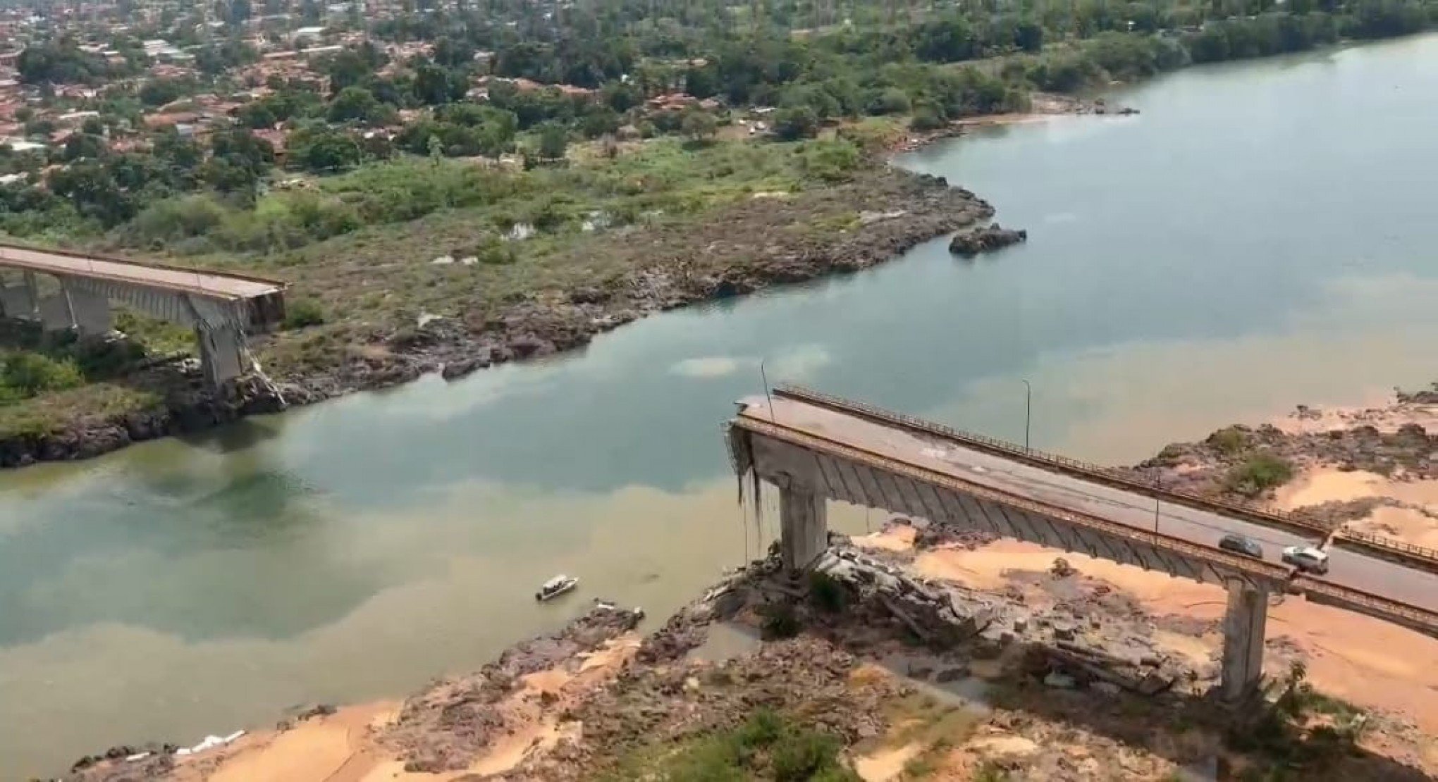 Queda da ponte: Duas vítimas são encontradas no Rio Tocantins e número de mortos sobe para seis