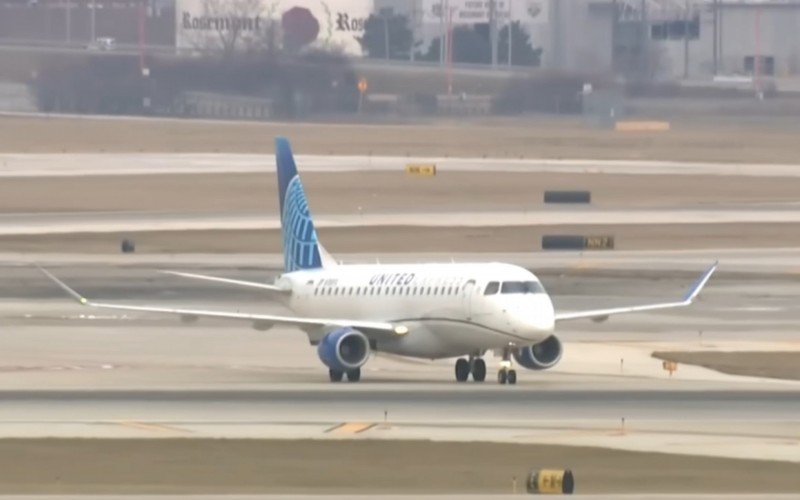 Corpo foi encontrado no compartimento das rodas de um avião da United Airlines no Havaí, EUA | abc+