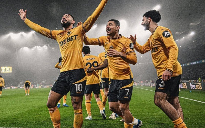 Matheus Cunha faz gol olímpico em vitória do Wolverhampton sobre o Manchester United | abc+
