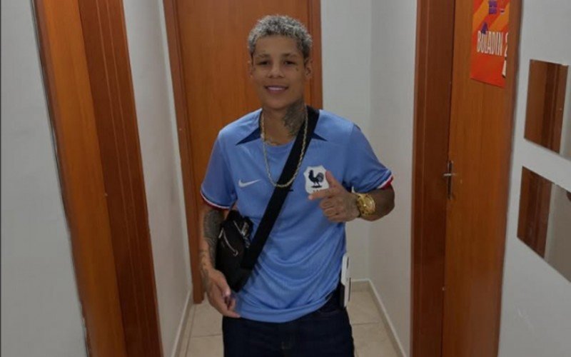 MC Boladin 211 é preso por tentar matar a namorada em Porto Alegre | abc+