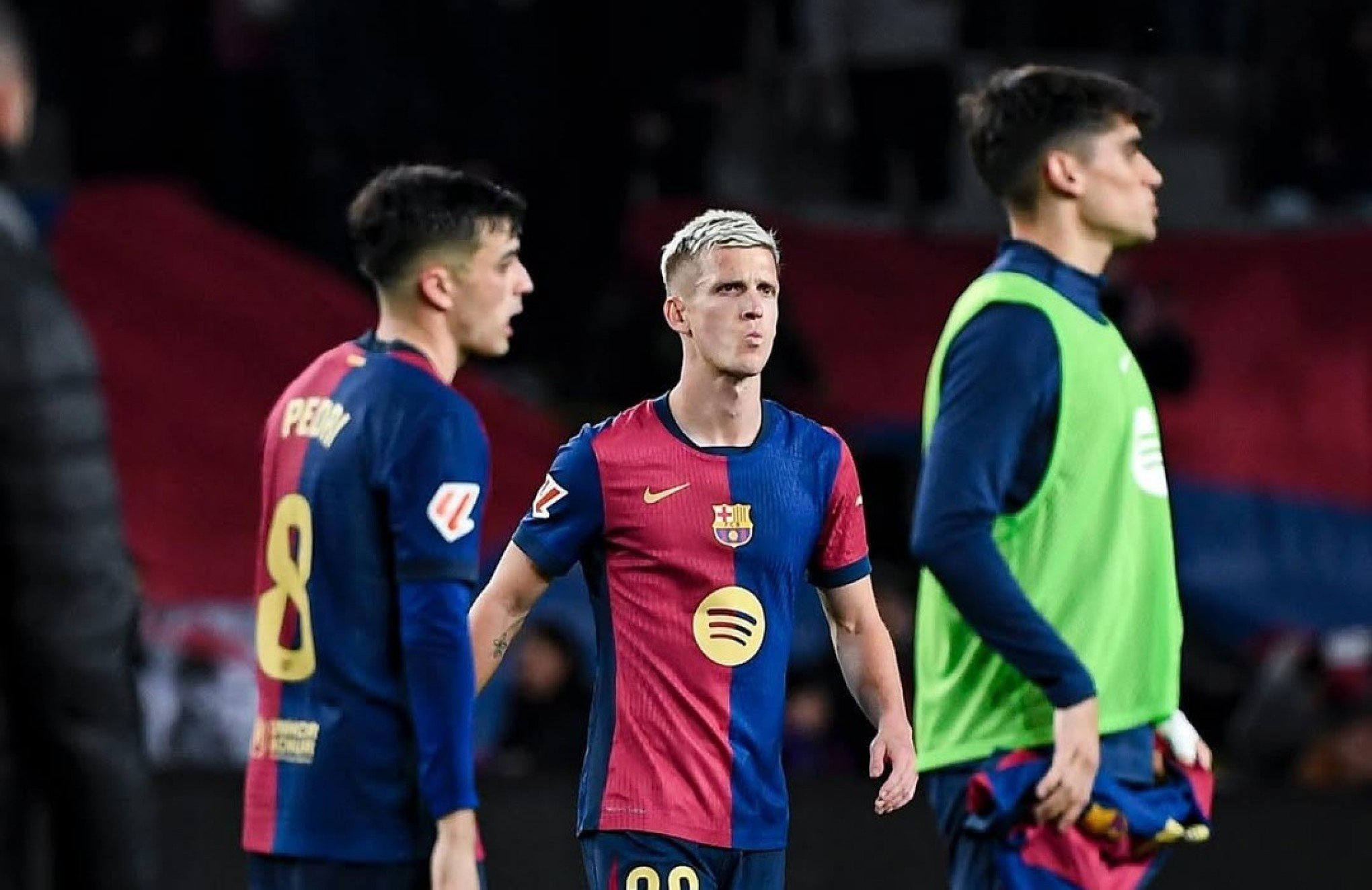 Barcelona pode perder Dani Olmo após Justiça negar inscrição do jogador na La Liga