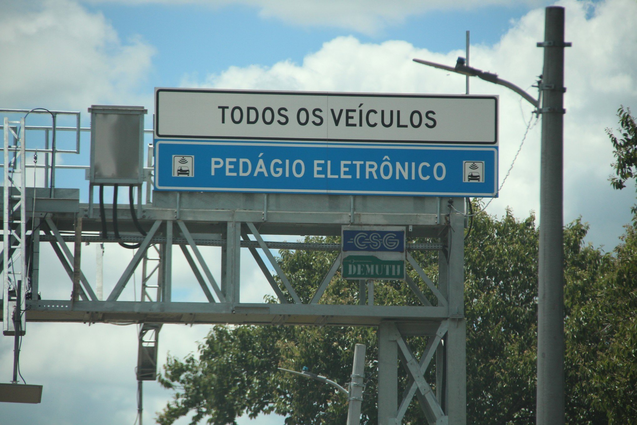 FREE FLOW: Multa cancela automaticamente? Peço reembolso? Entenda como funciona a suspensão de multas e o que fazer