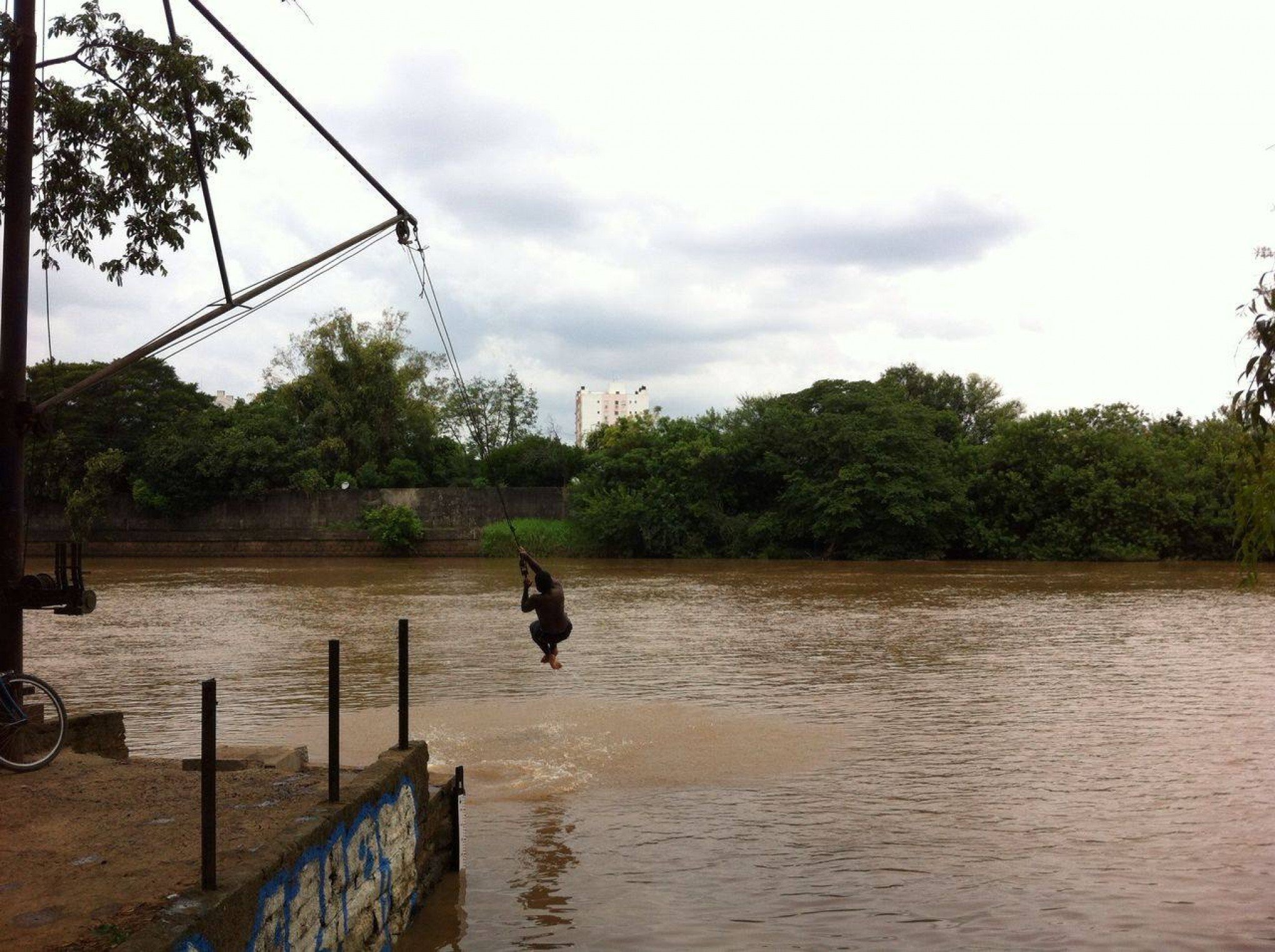 Saiba por que o Sinos é impróprio para banho; em 2024 foram três mortes em São Leopoldo