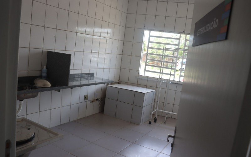 Sala de esterilização da UBS Vicentina