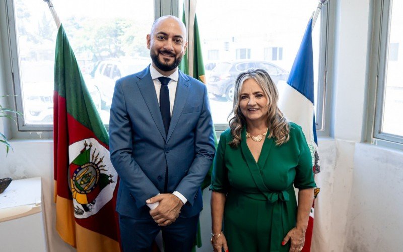 Oziel Rangel assume prefeitura em Capela de Santana; posse ocorreu na Câmara de Vereadores