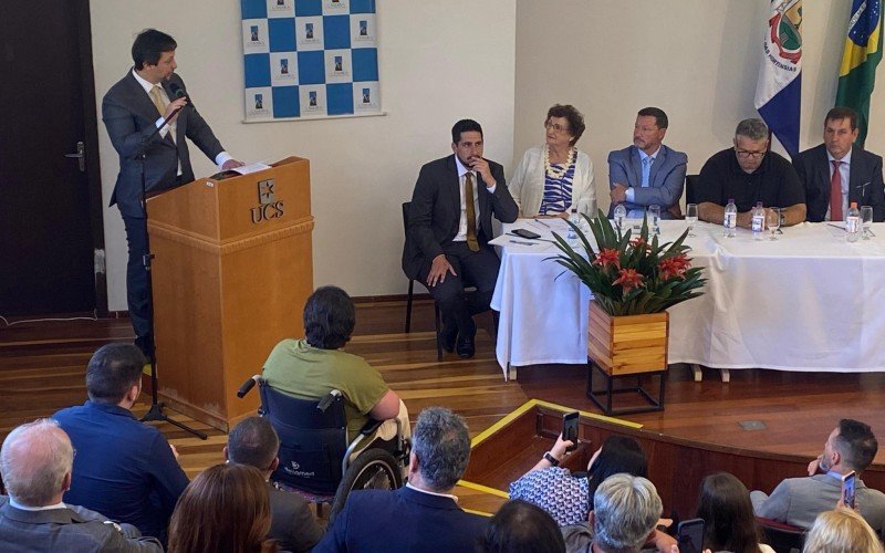 Gilberto Cezar fez discurso durante a cerimônia de posse