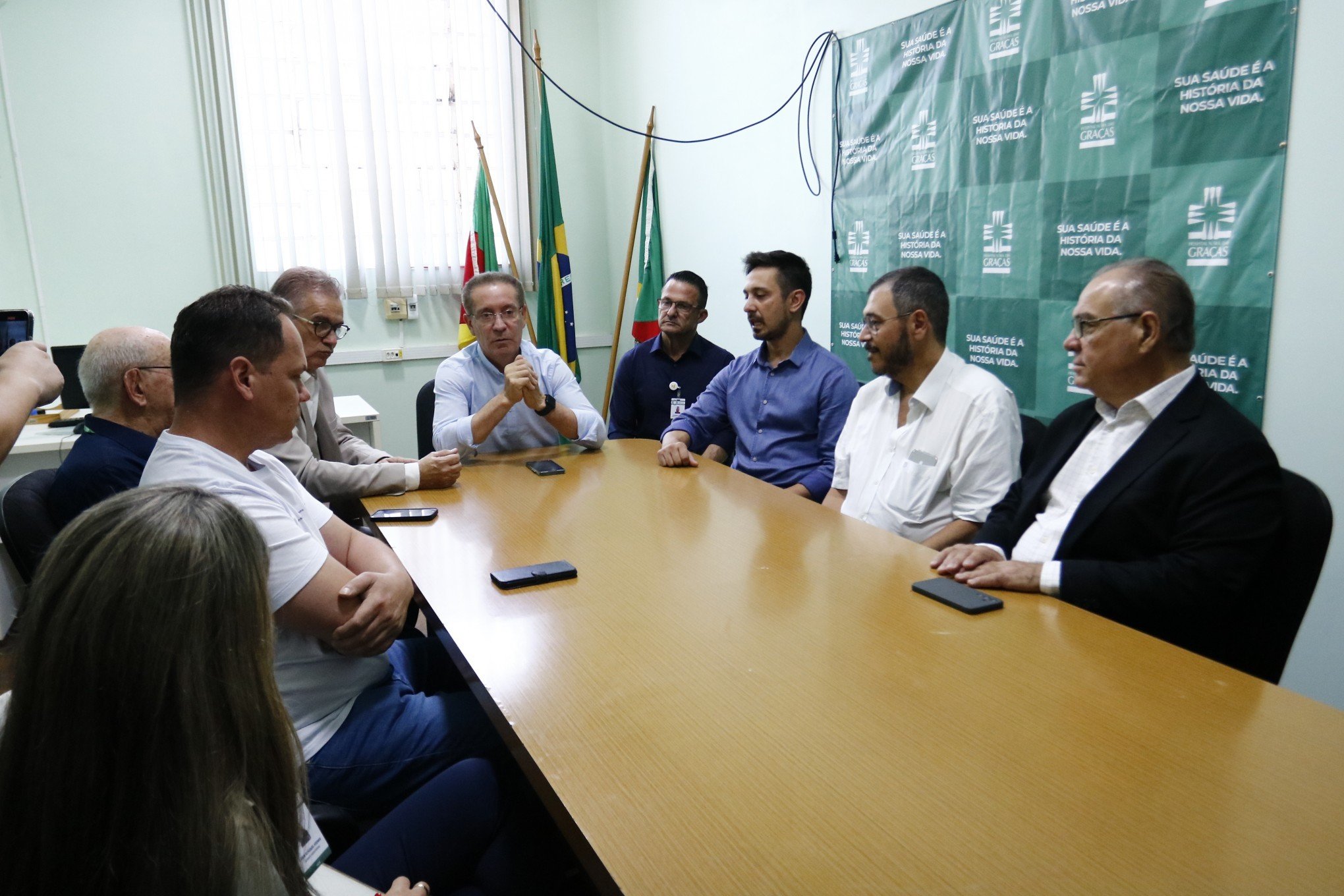 Prefeito eleito Airton Souza visita hospitais e anuncia primeiras medidas na Saúde em Canoas