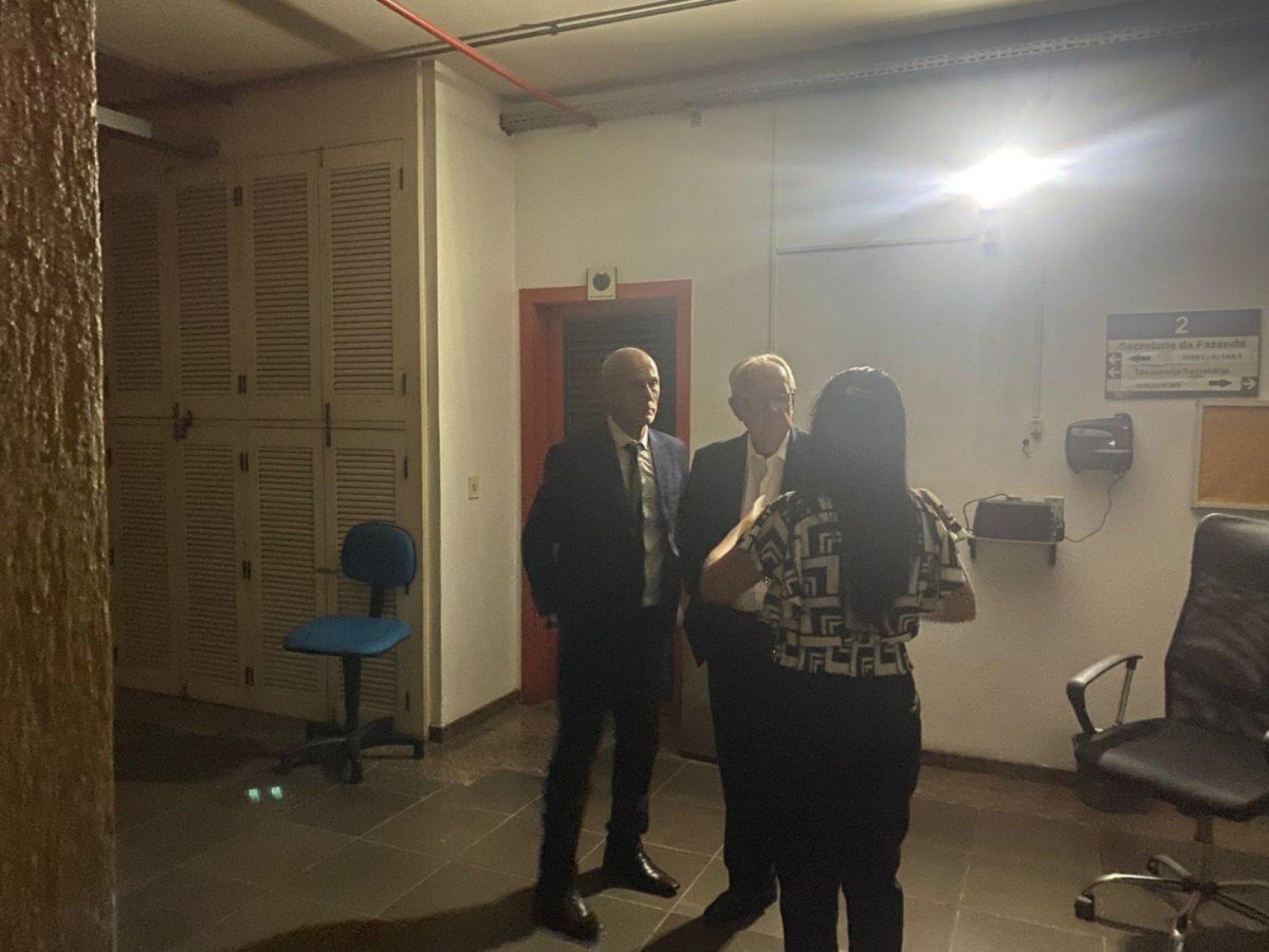 Prefeitura de Novo Hamburgo fica sem luz momentos antes da transmissão de cargo para o novo prefeito
