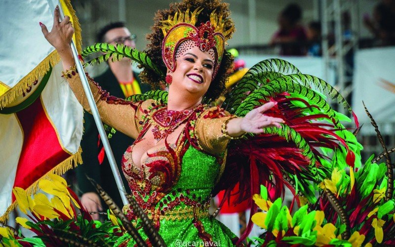 Império do Sol, da porta-bandeira Jéssica Silva | abc+