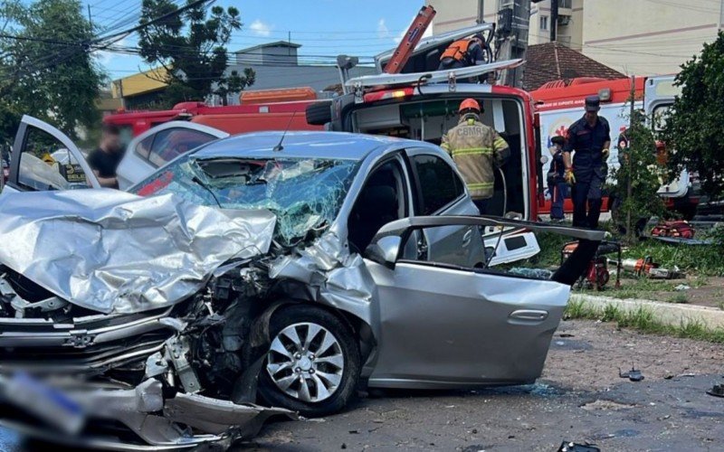 Homem suspeito de roubar carro que bateu contra ambulância em São Leopoldo precisará de cirurgia