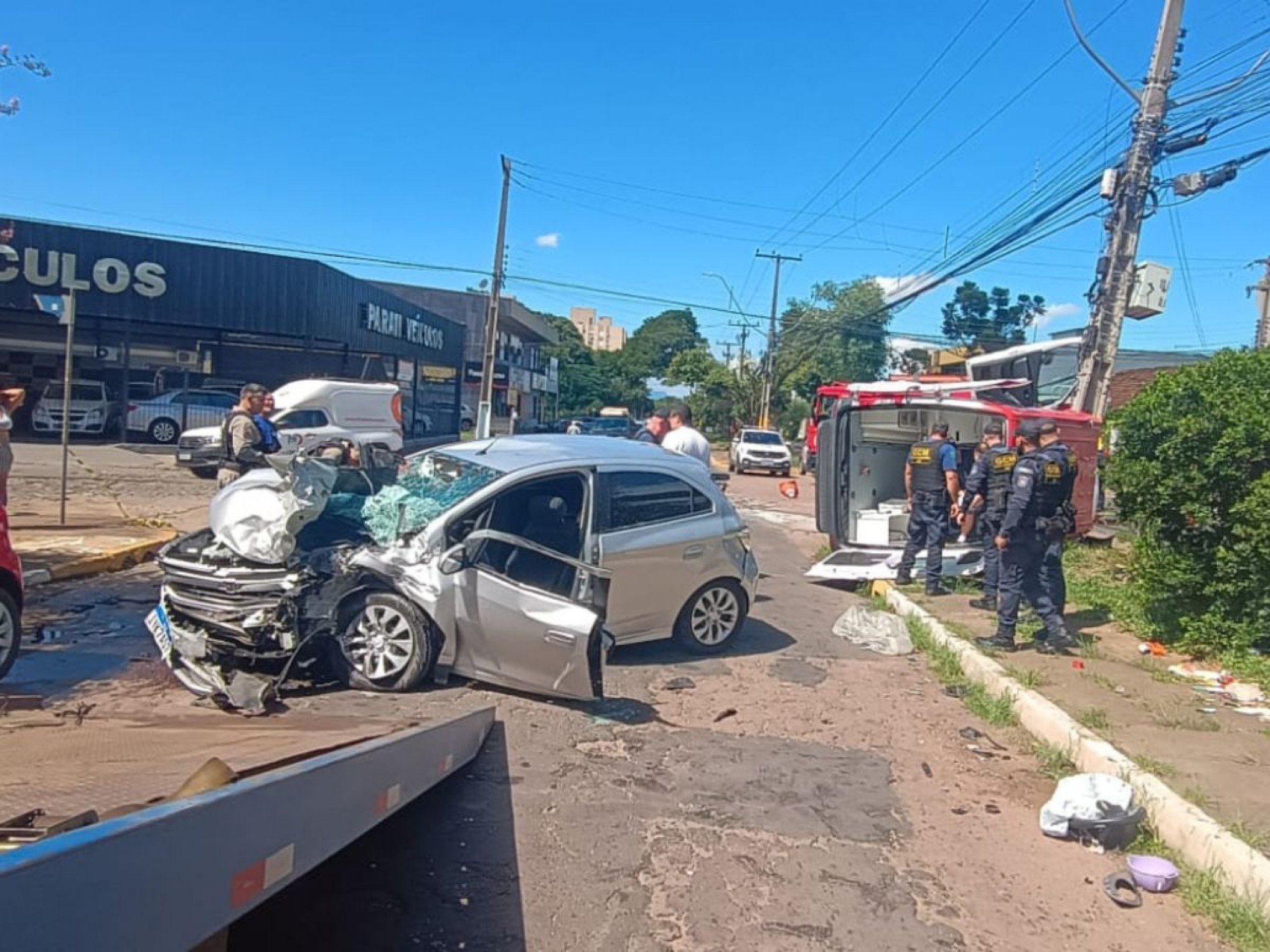 Carro que bateu contra ambulância foi roubado de motorista de aplicativo pouco antes do acidente em São Leopoldo