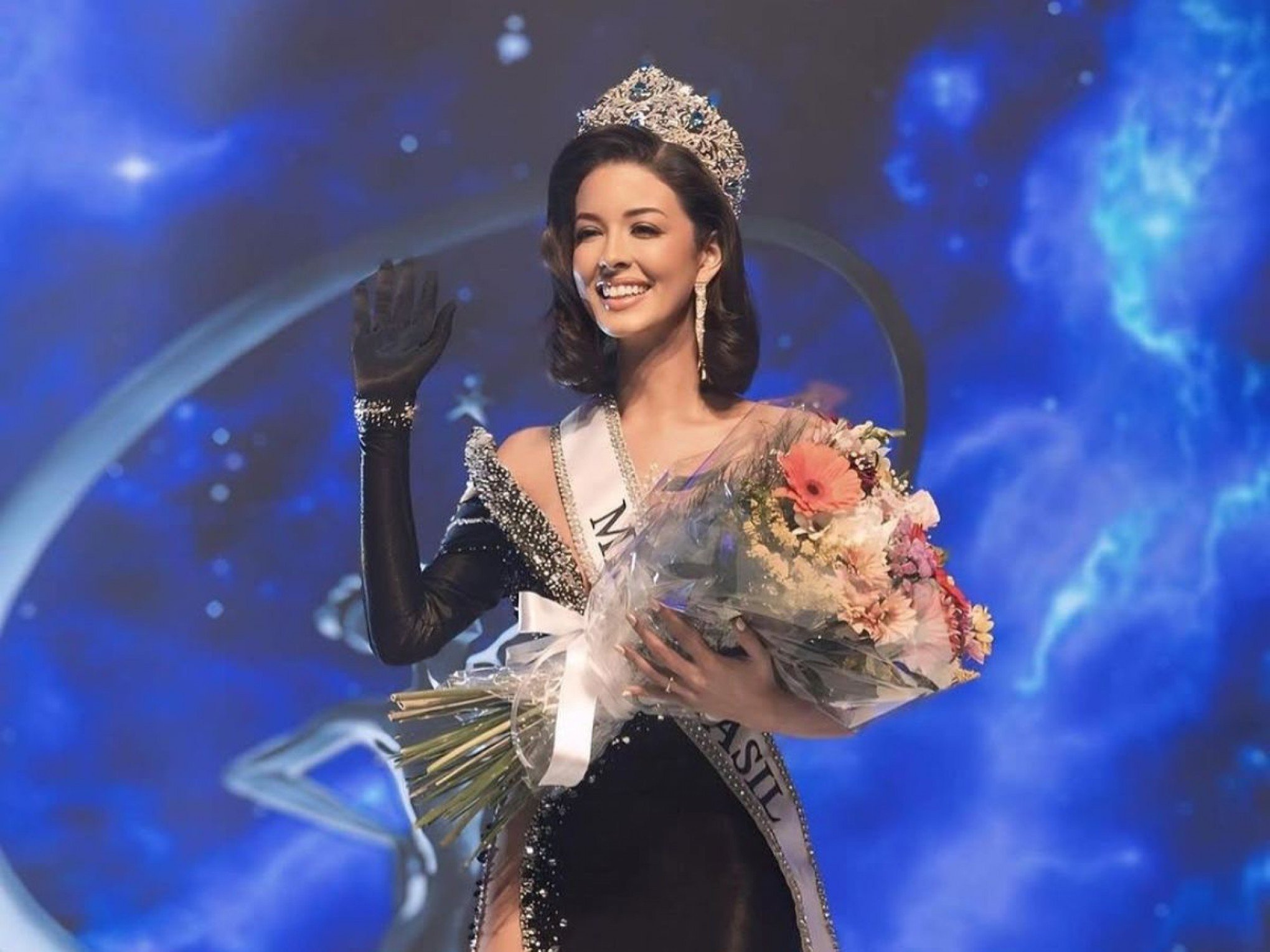 MISS UNIVERSE BRASIL: Com pedras raras, coroa da vencedora de 2025 é apresentada; veja como ela é