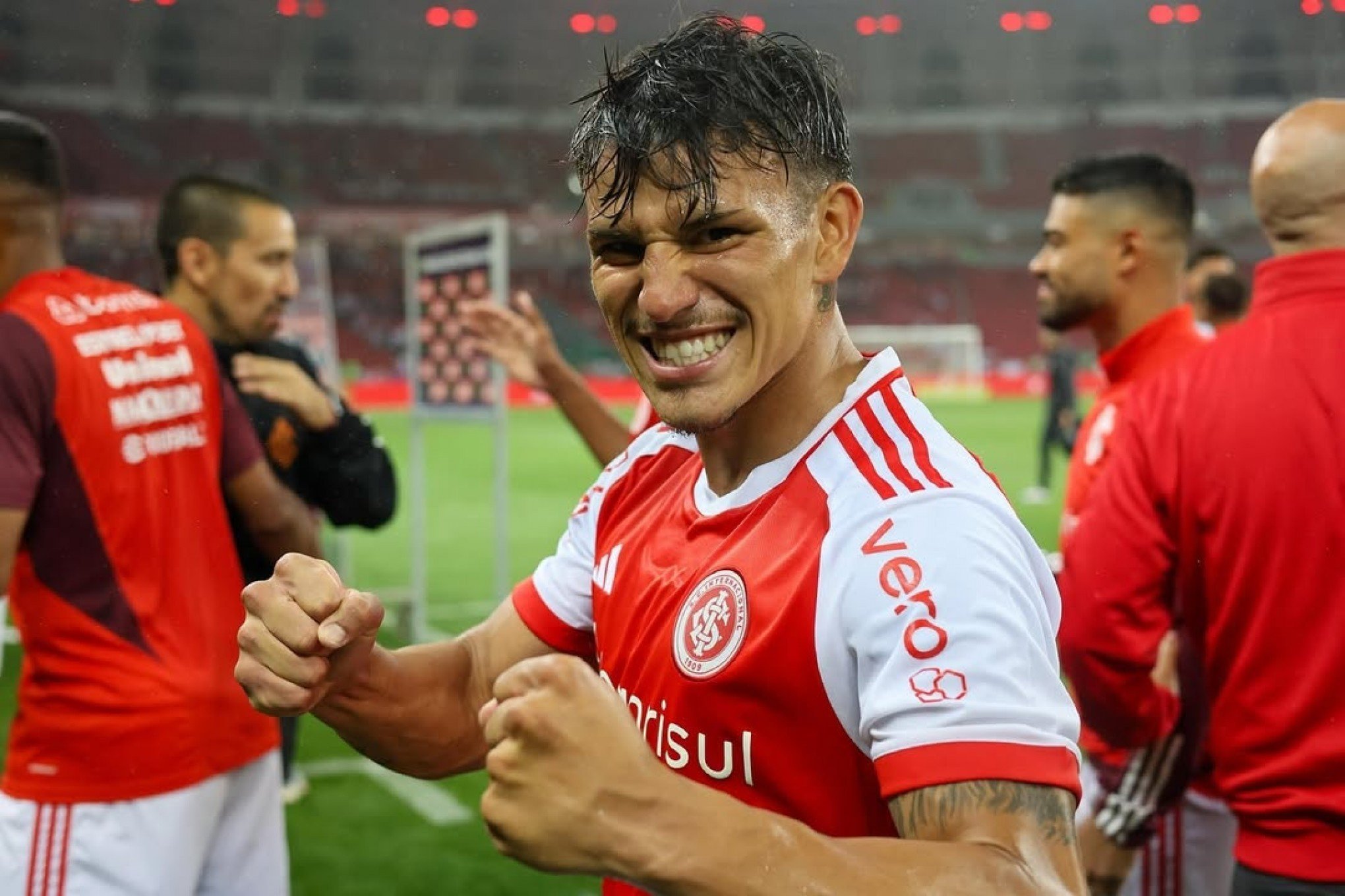 Bernabei assina com o Inter e permanece no Beira-Rio