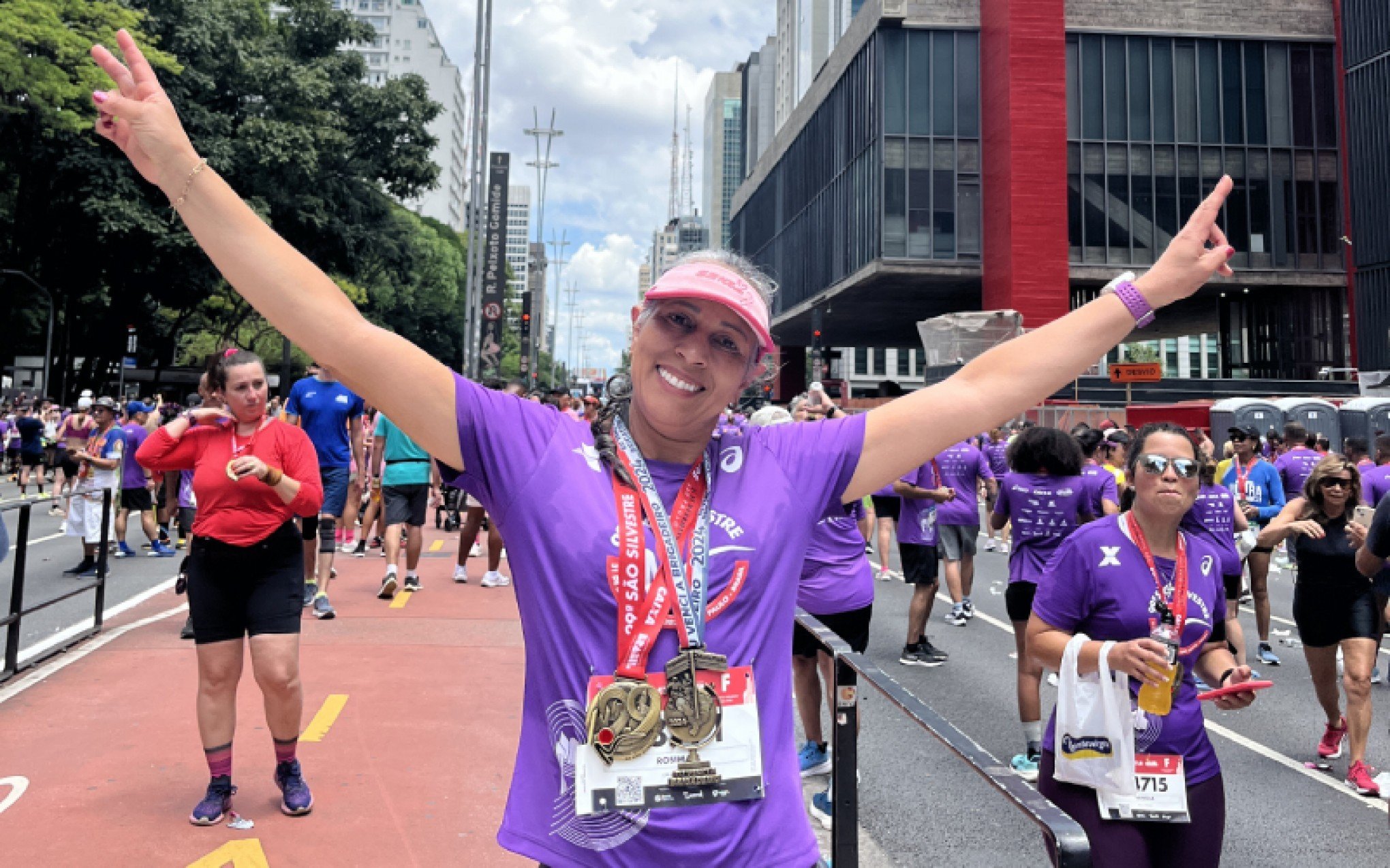 Moradora de Gramado realiza o sonho de participar da Corrida de São Silvestre: "Enquanto o corpo cansa, a mente descansa"