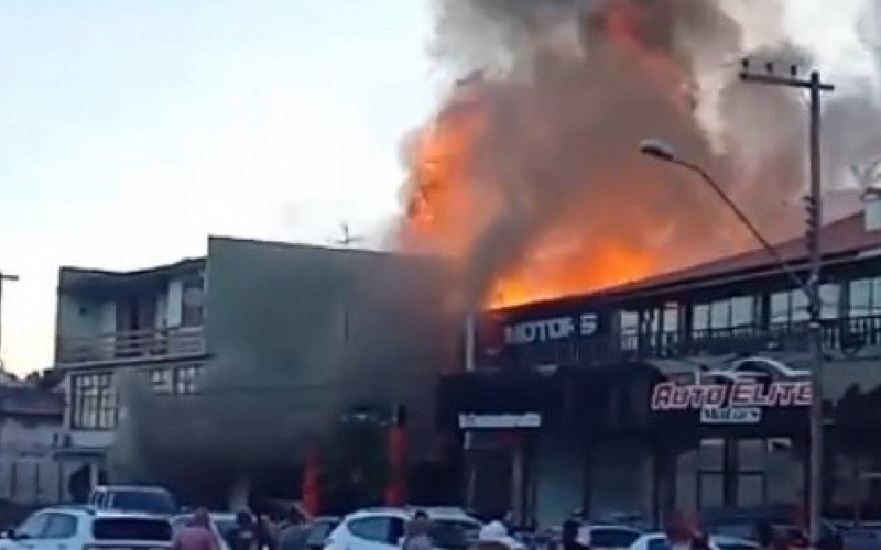 Incêndio atinge casa em Novo Hamburgo | abc+