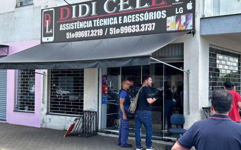 Didi foi morto dentro da sua loja de assistência técnica para celulares, no bairro Santo Afonso, em Novo Hamburgo