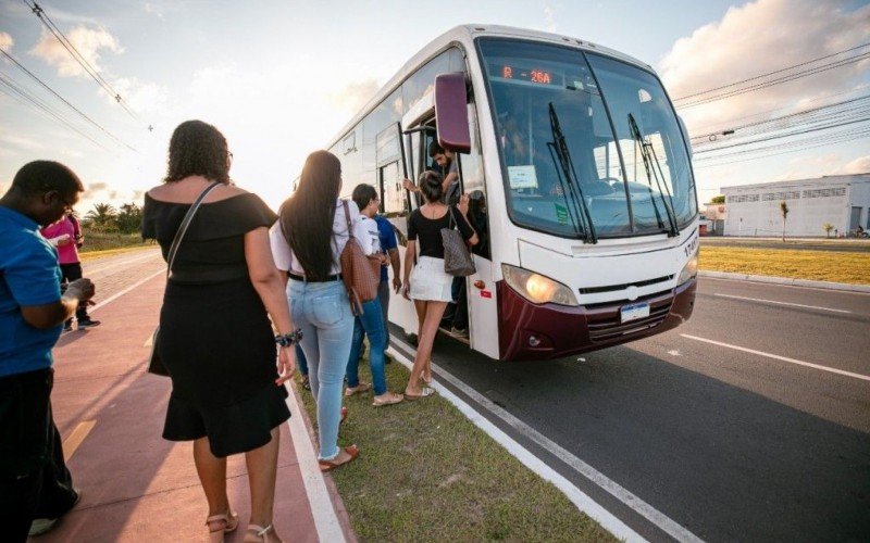 Transporte universitário em Gramado