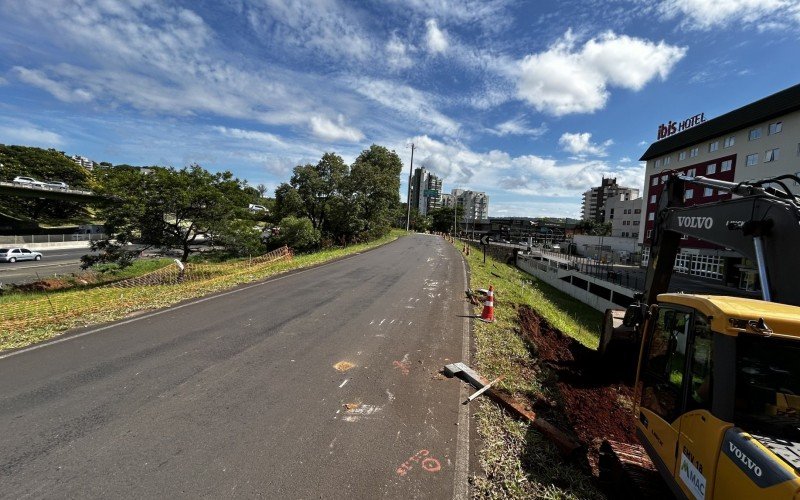 Obras junto ao viaduto Ayrton Senna são retomadas com construção de nova pista que garantirá acesso ao Centro de Novo Hamburgo