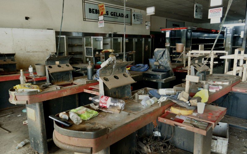 Supermercado está como as águas deixaram