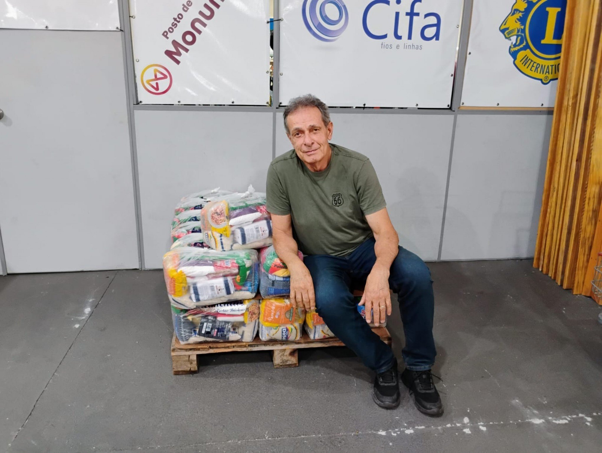Sábado Solidário arrecada alimentos não-perecíveis na região; veja como ajudar