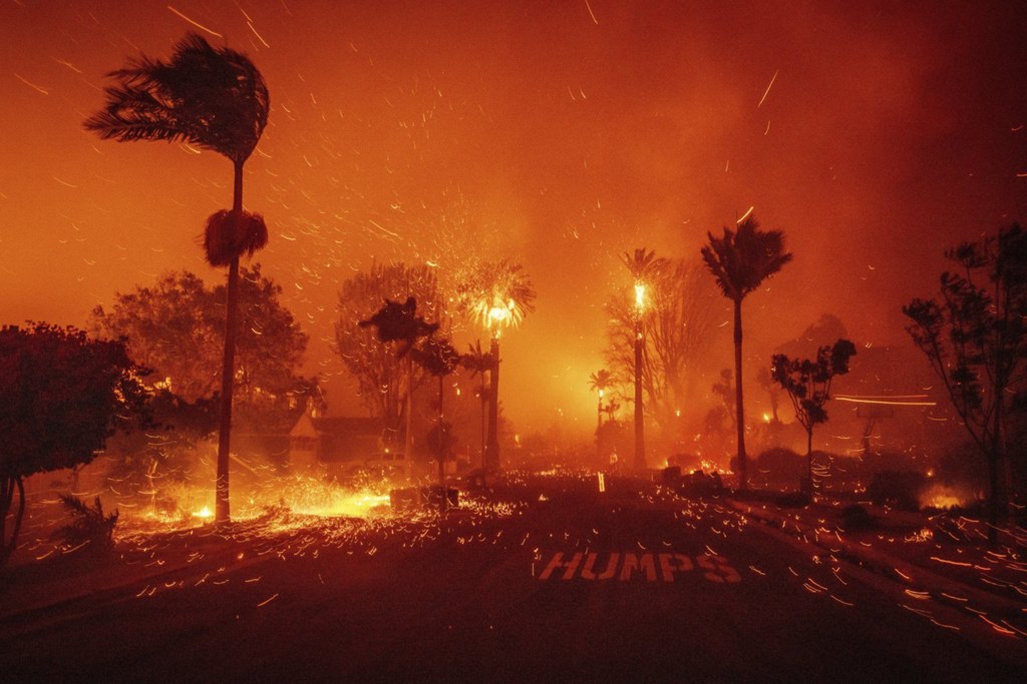 Incêndios já são os mais destrutivos da história de Los Angeles