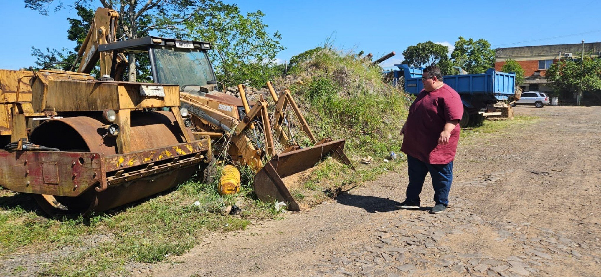 Prefeitura planeja reforma urgente na Secretaria de Obras; ações de limpeza já iniciaram