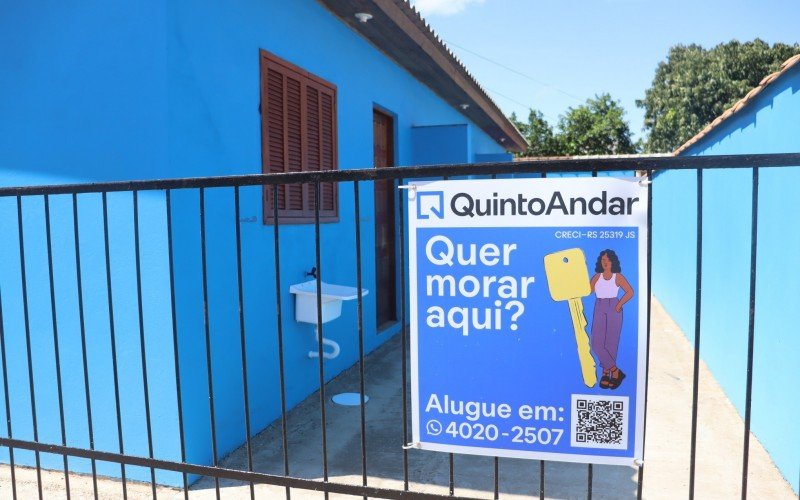 Placas de venda ou aluguel de imóveis se proliferam em áreas de bairros onde a enchente chegou | abc+