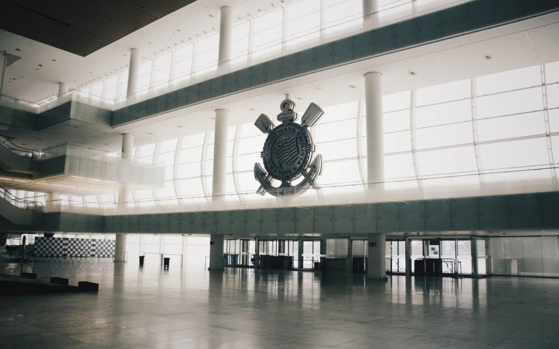 Corinthians tem contas bloqueadas após ação de empresário na Justiça Federal | abc+