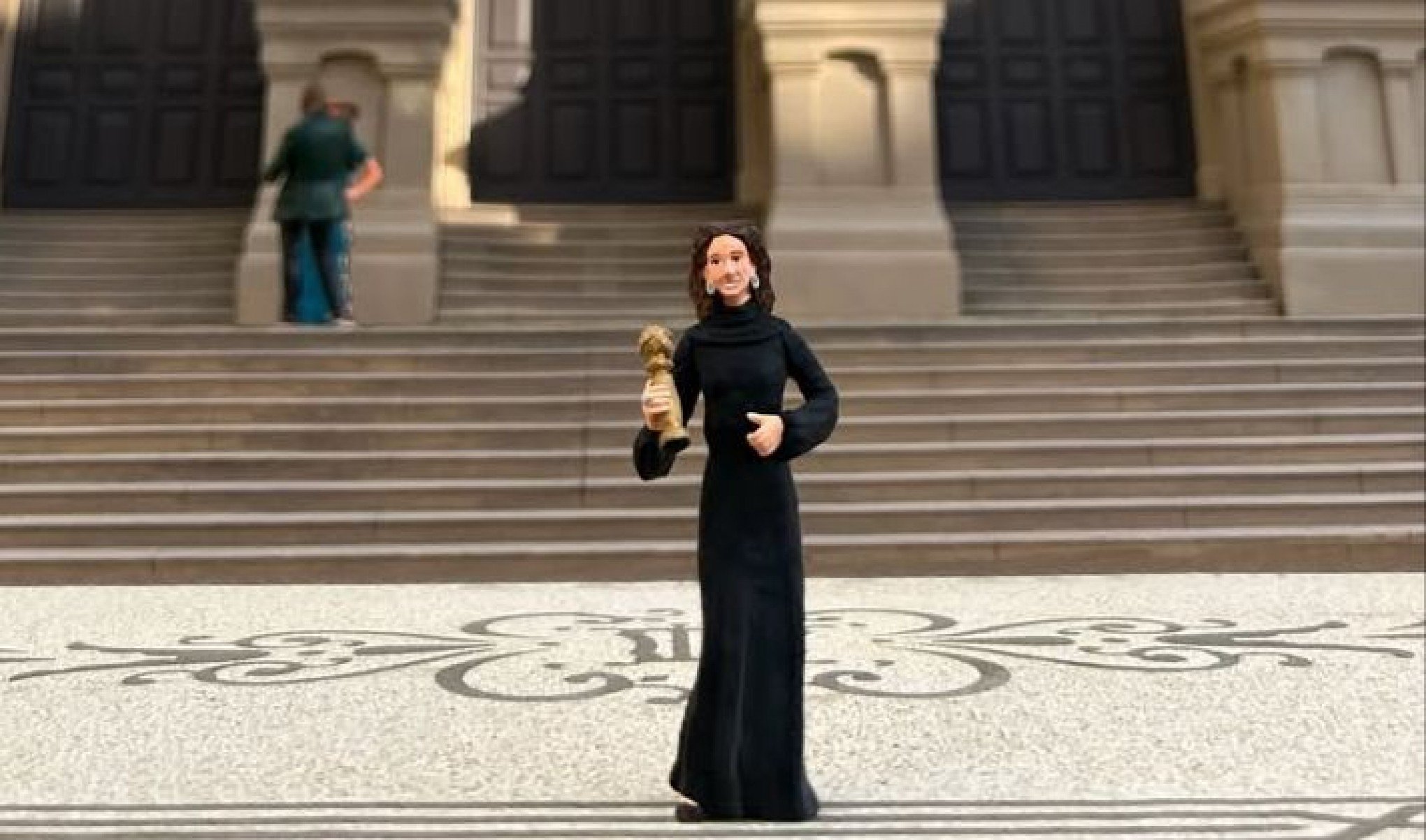 Fernanda Torres e Globo de Ouro se tornam miniaturas em parque temático de Gramado