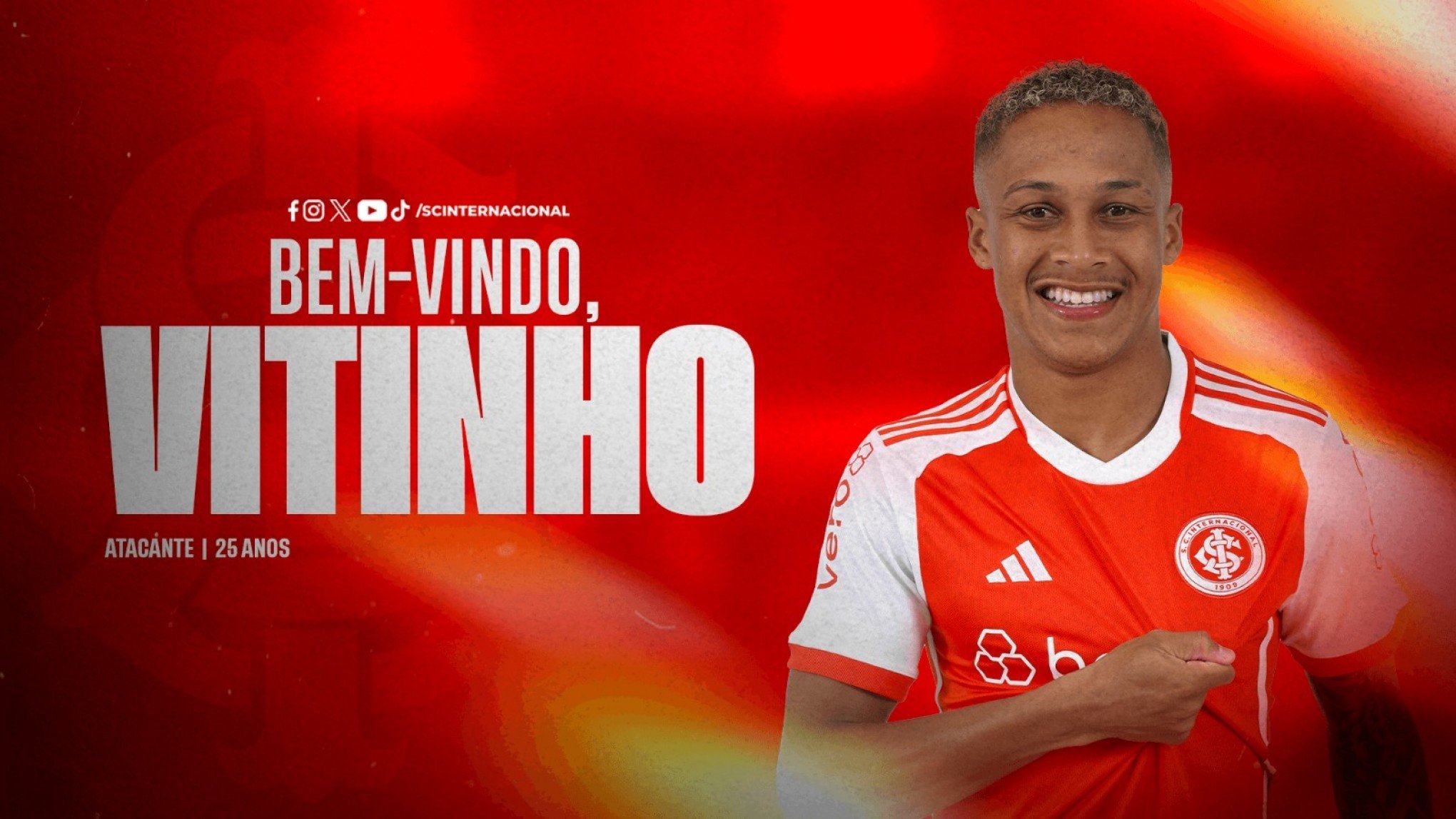 Inter confirma a chegada do meia-atacante Vitinho