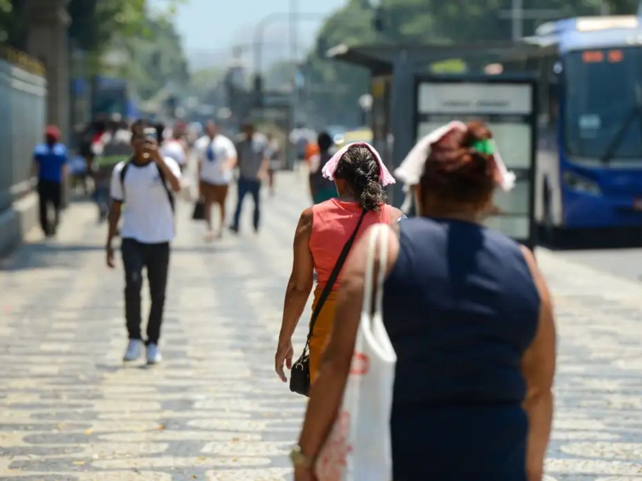 Cuidados com a saúde devem aumentar em períodos de muito calor | abc+