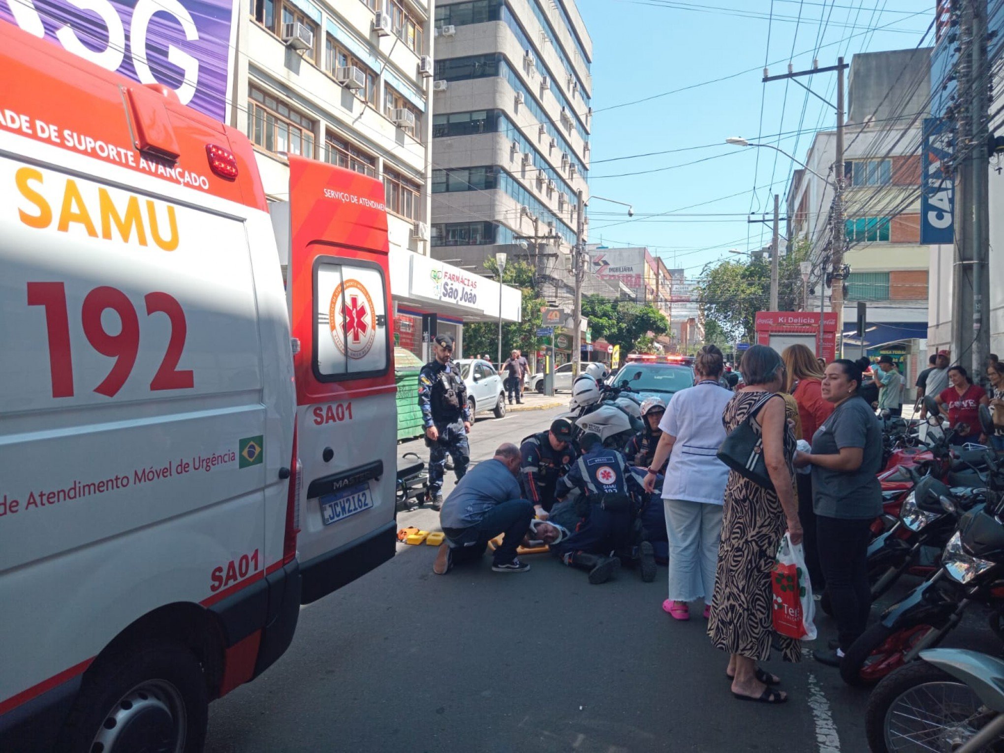 Pedestre é atropelado e acidente interrompe o tráfego na principal via do Centro de Canoas