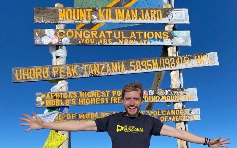 Guilherme Winter chegou no Kilimanjaro, o topo da África, em 2023