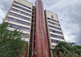 Projeto que autoriza pagamento de dois salários a secretários gera polêmica na Câmara de Novo Hamburgo
