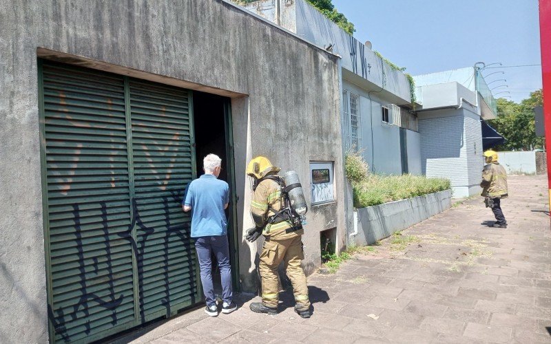 Fumaça em prédio chama atenção de moradores em Novo Hamburgo | abc+