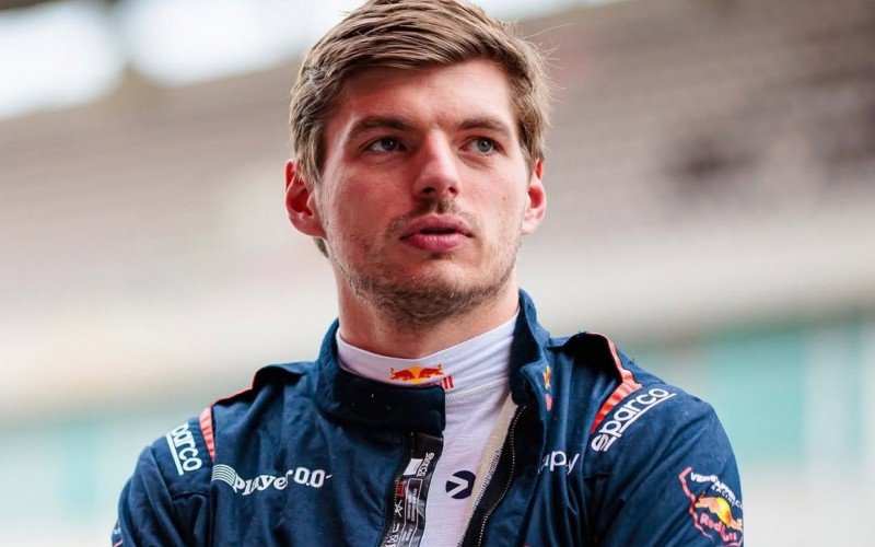 Aston Martin pode desembolsar R$ 7,4 bilhões para ter Max Verstappen | abc+