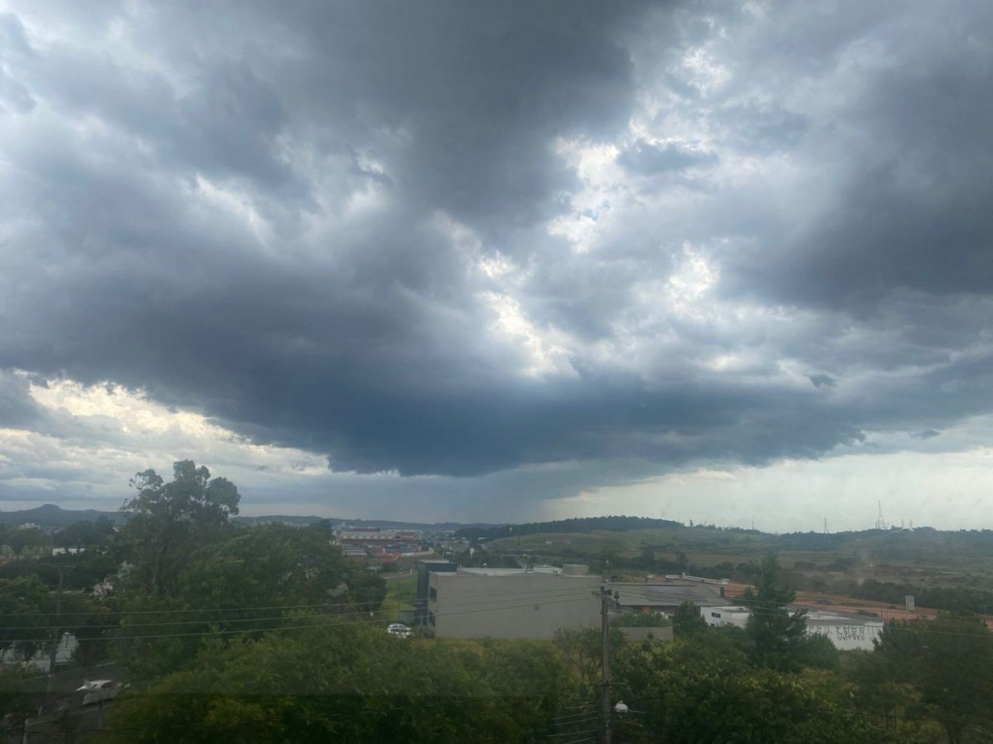 Chuva chega a região na tarde desta quinta-feira | abc+