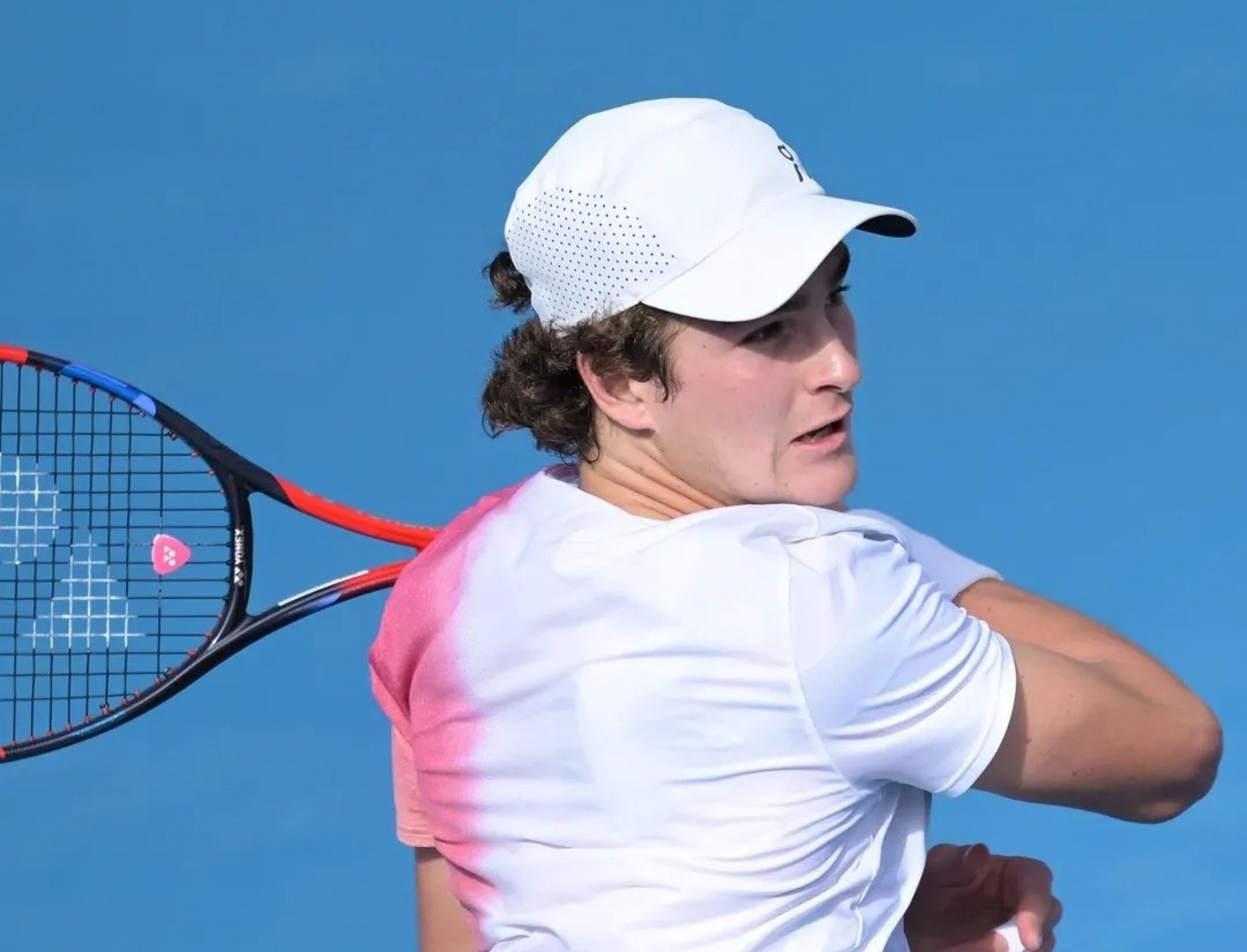 João Fonseca perde para Karen Khachanov e dá adeus ao Masters 1000 de Paris