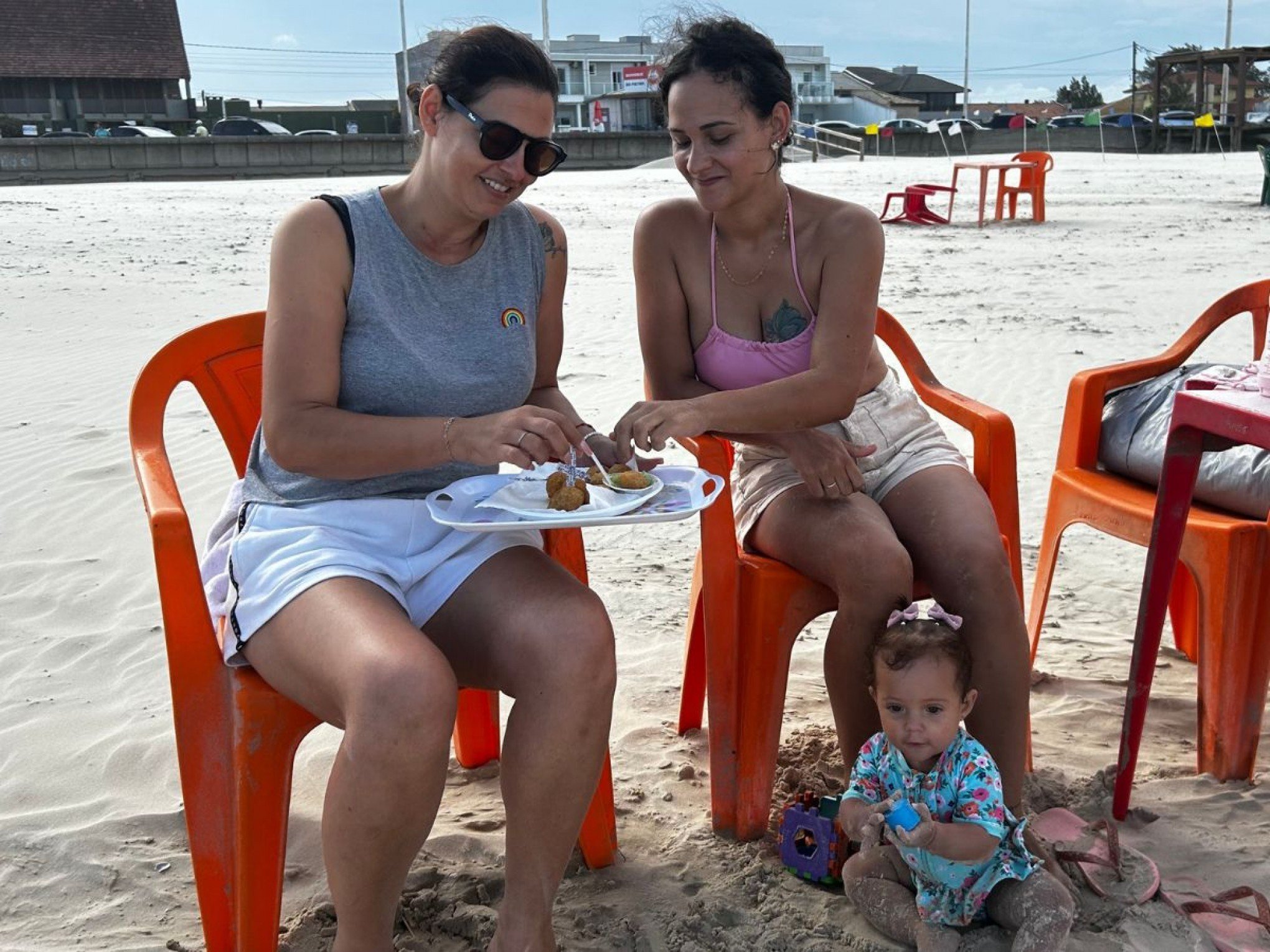 Sabrina Jorge e a amiga decidiram consumir dos quiosques e se assustaram com os preços | abc+