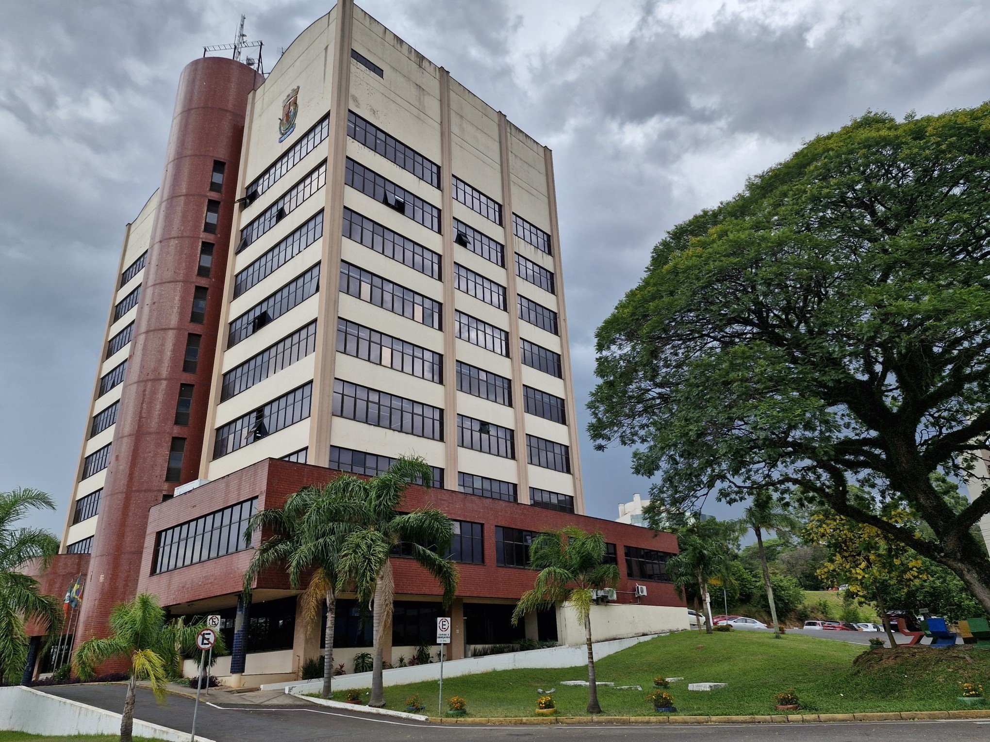 Prefeitura de Novo Hamburgo está sem energia elétrica; saiba quais serviços são afetados