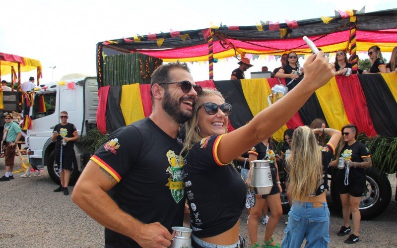 Luiza e Reginaldo vieram de Porto Alegre para curtir a festa