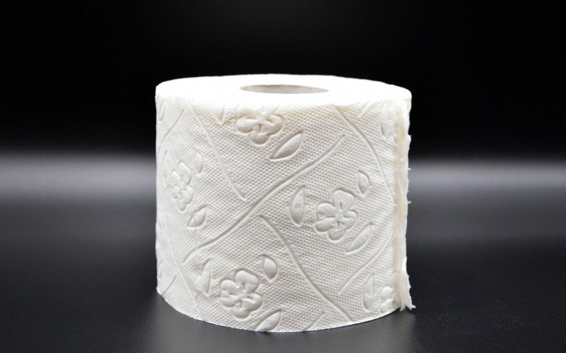 Rolo de papel higiênico pode ser a solução para o cheiro desagradável no seu freezer | abc+