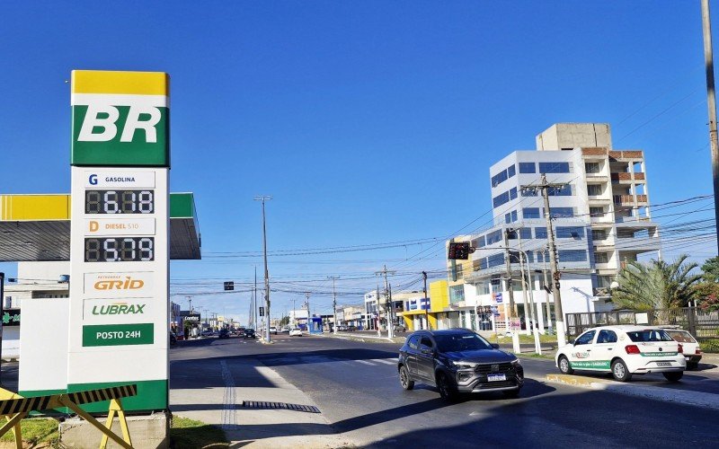 Gasolina vendida a R$ 6,18 em Tramandaí | abc+